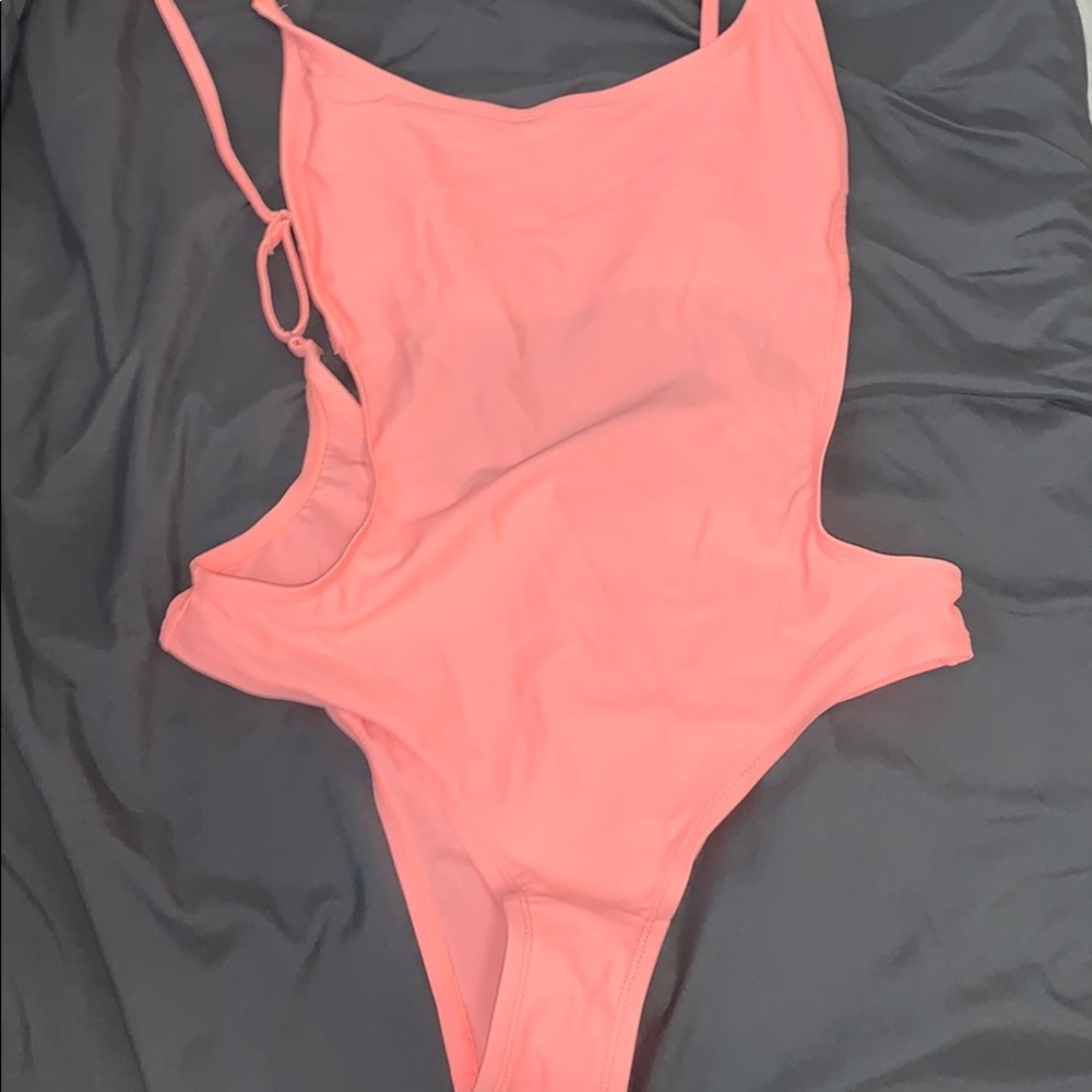 NEW SUNNY CO ONE PIECE